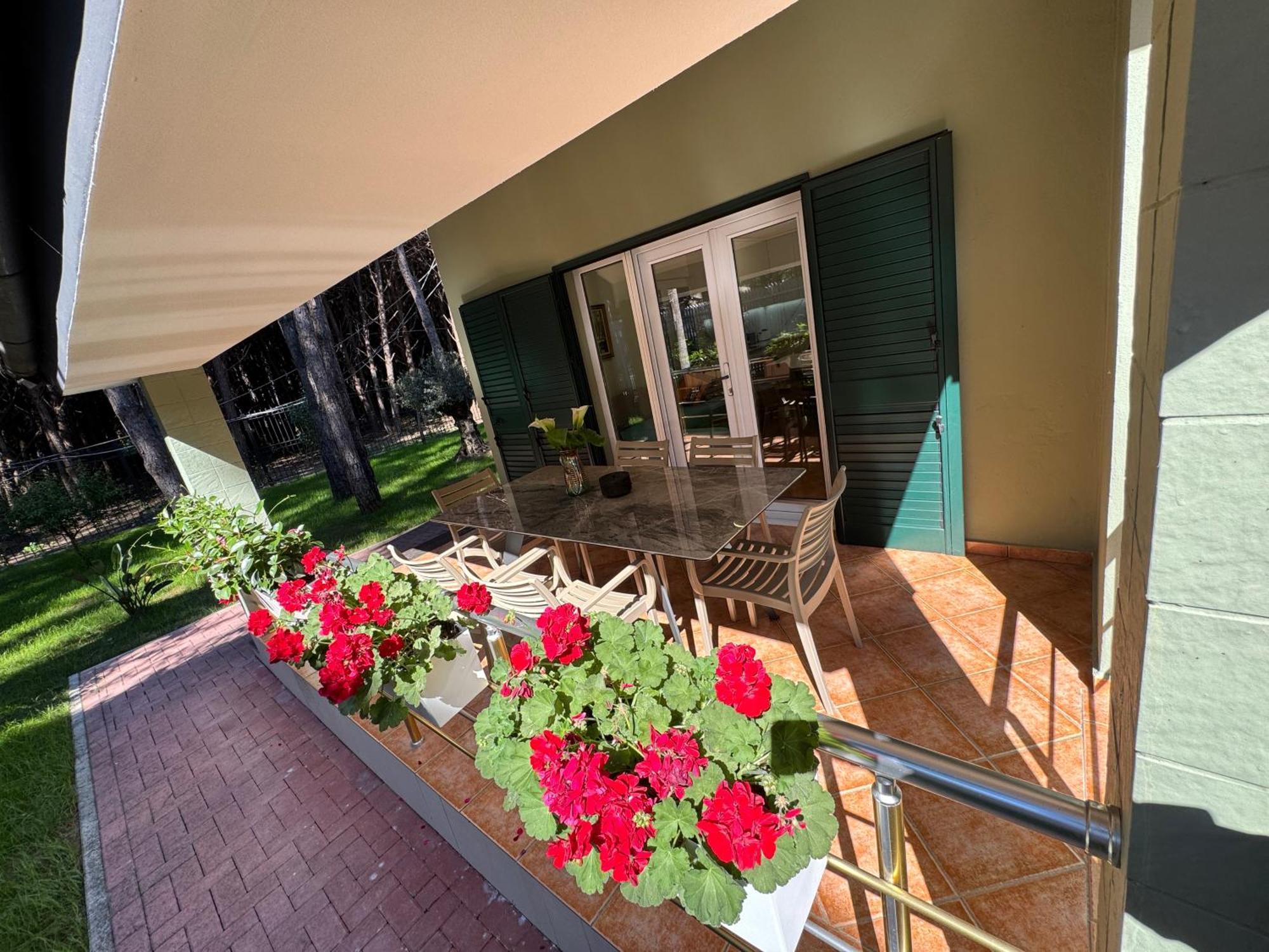 Forest Cottage - Middle Of Forest & Near The Beach Golem  Esterno foto